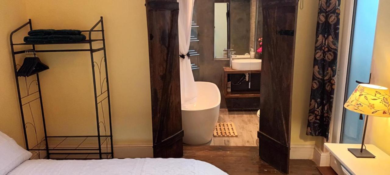 Room With Luxury Private Bathroom & Independent Entrance Near Tube 伦敦 外观 照片